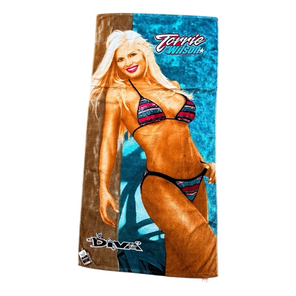 Torrie Wilson WWE World Wrestling Entertainment Diva Towel - Picture 1 of 6